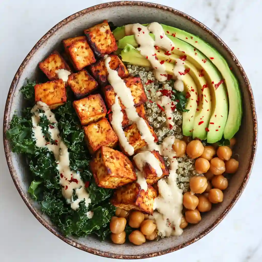 Vegan tofu quinoa bowl – high-protein 20-minute meal