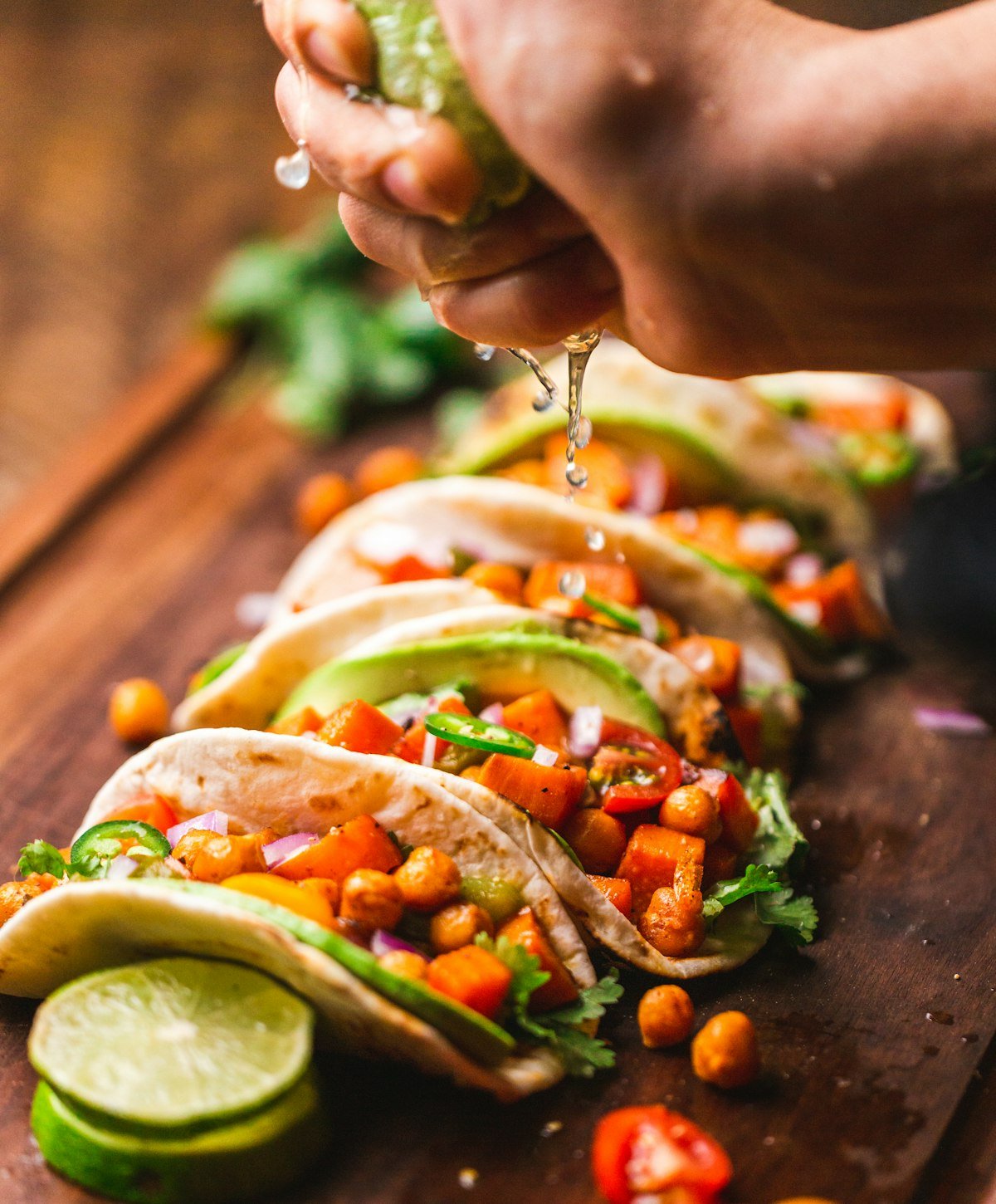 Easy Black Bean Tacos (Vegetarian, Ready in 15 Minutes)
