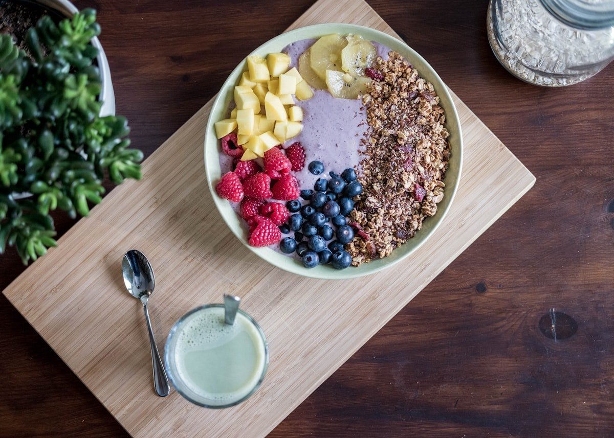 Smoothie Bowl Recipe (How to Make One That’s Actually Thick and Filling)